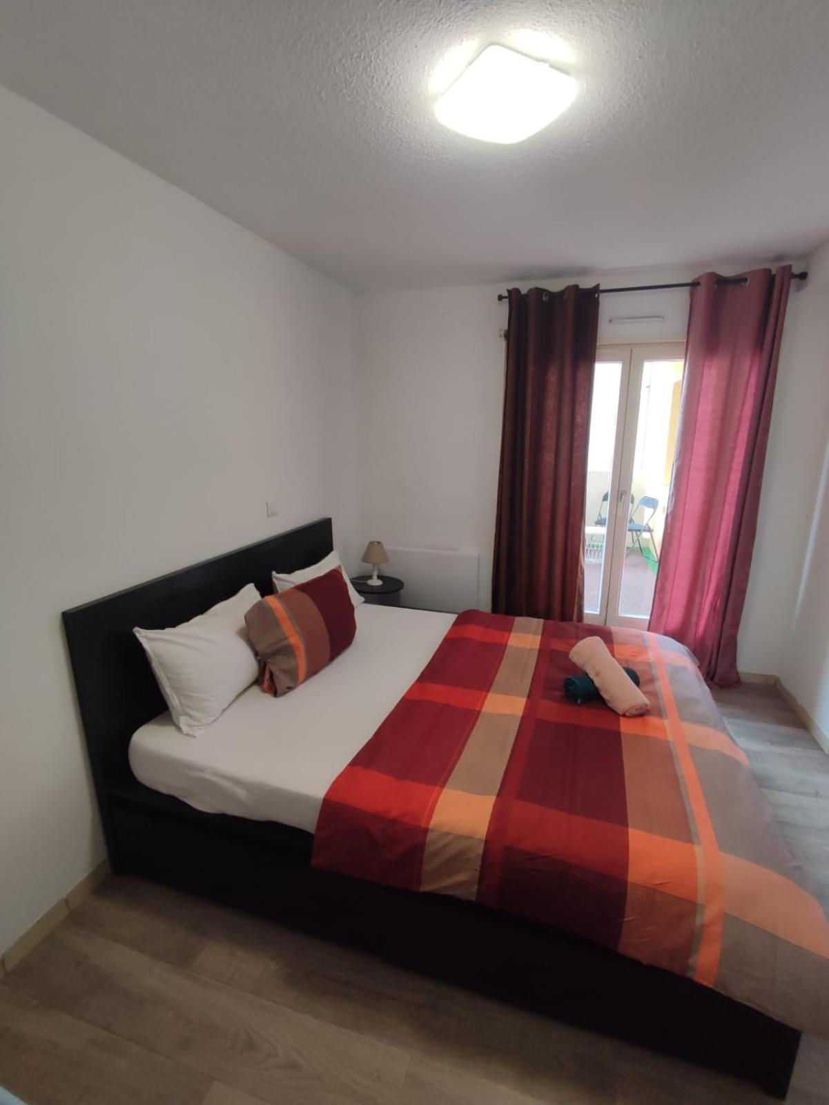 Douillet-Kanamappart-Euroairport Apartment Saint-Louis  Exterior photo